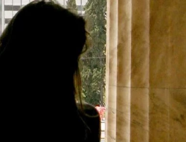 Ποια ήταν η γυναίκα «βαθύ λαρύγγι» που «ξεσκέπασε» το κύκλωμα των παράνομων αντικαρκινικών φαρμάκων